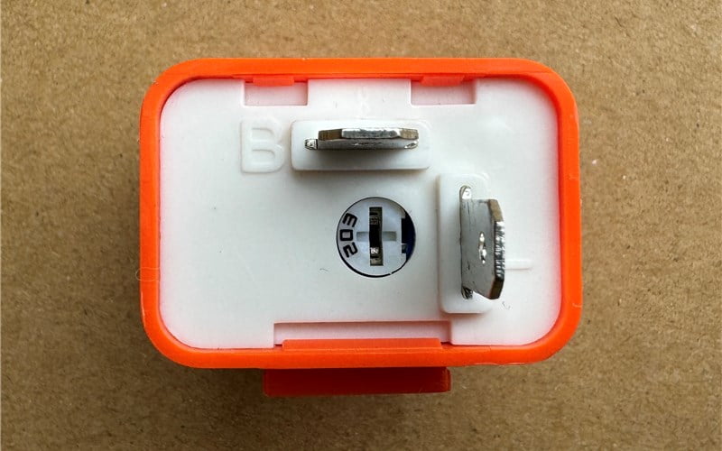 ウインカーリレー　端子側