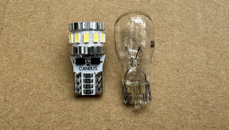 ウインカーバルブ交換